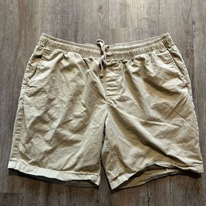 FREE ASSEMBLY SHORTS SIZE(XL)